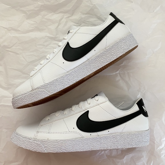 New Nike blazer low black swoosh sneakers shoes - Picture 4 of 8